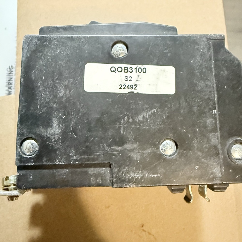 Square D‎ QOB3100 - Picture 3 of 4